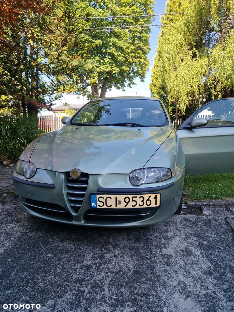 Alfa Romeo 147 - 2