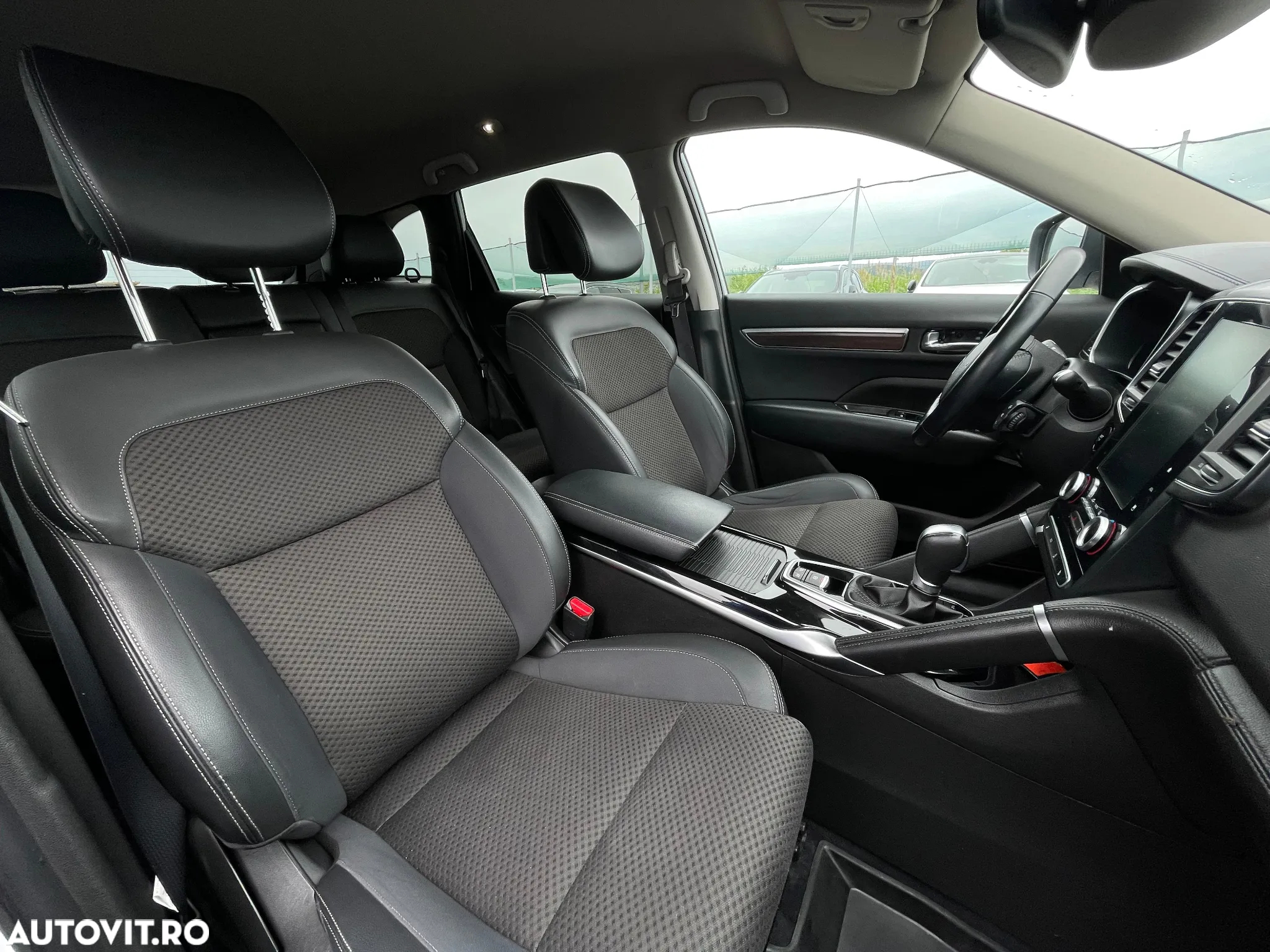 Renault Koleos ENERGY dCi 175 X-tronic 4WD INTENS - 24