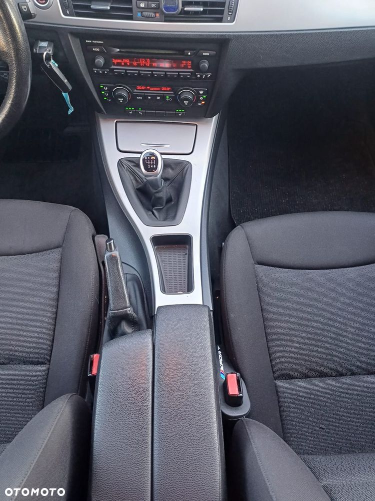 BMW Seria 3 - 29