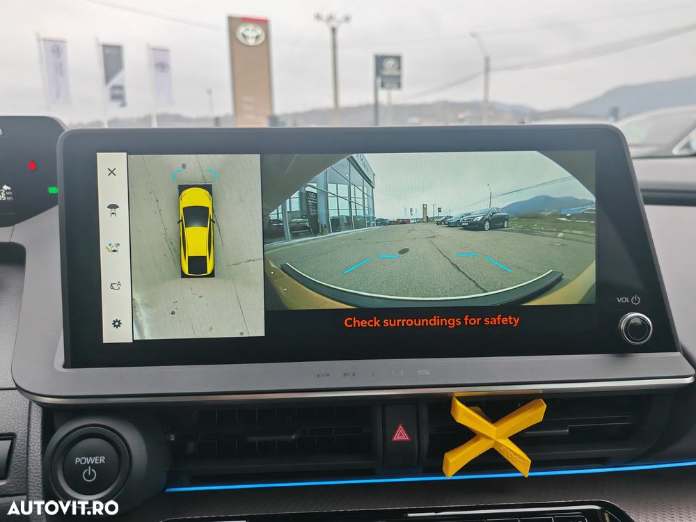 Toyota Prius 2.0 FWD PHEV Exclusive - 29