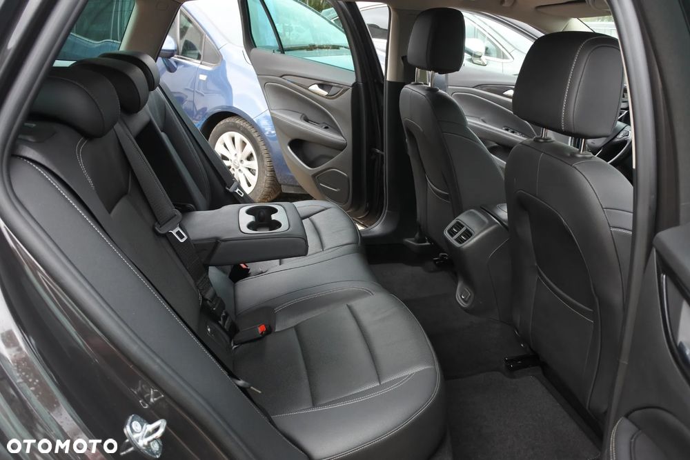 Opel Insignia 2.0 CDTI Business Elegance S&S - 8