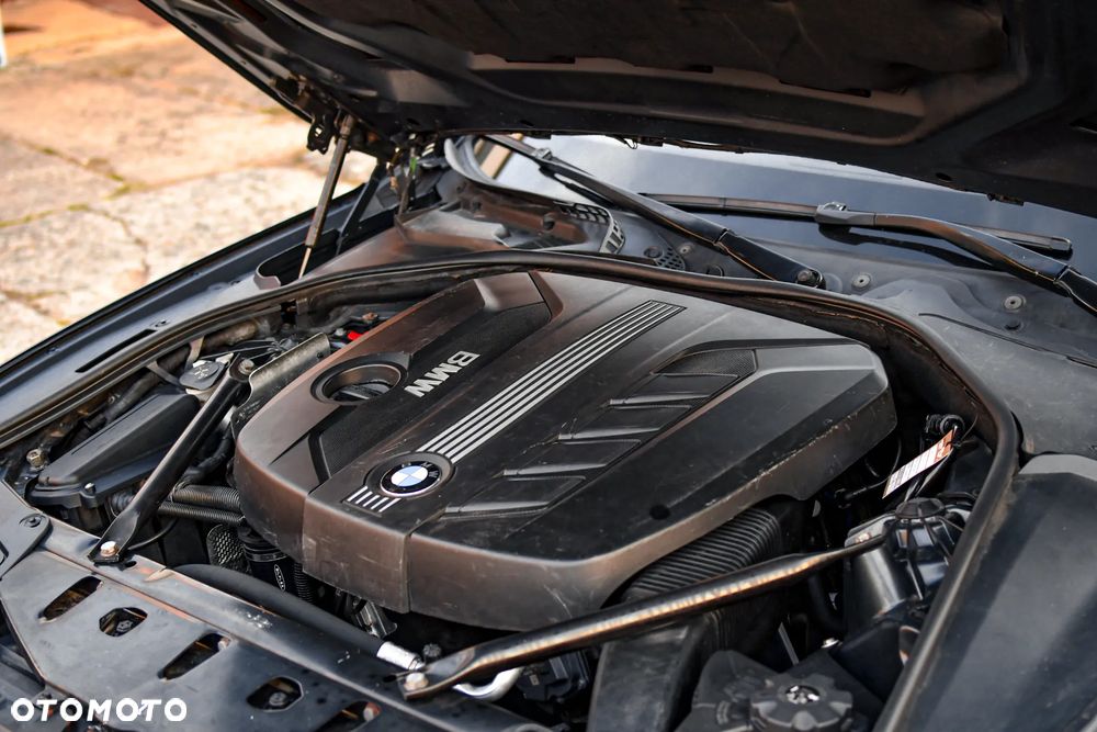 BMW Seria 5 525d - 20