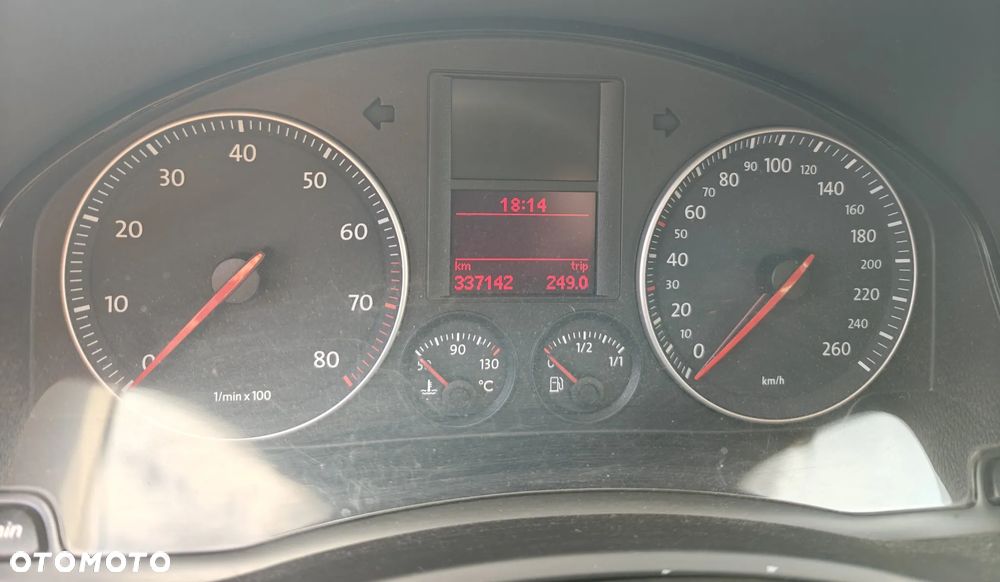 Volkswagen Golf 1.6 Comfortline - 8