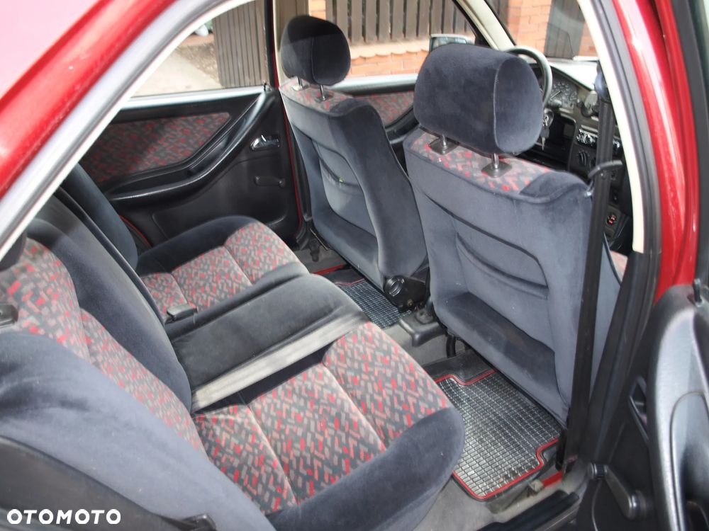 Seat Toledo 1.6 Stella - 14