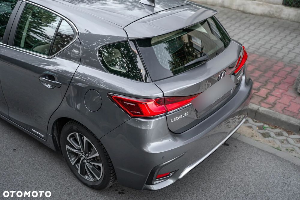 Lexus CT 200h Business Edition - 9