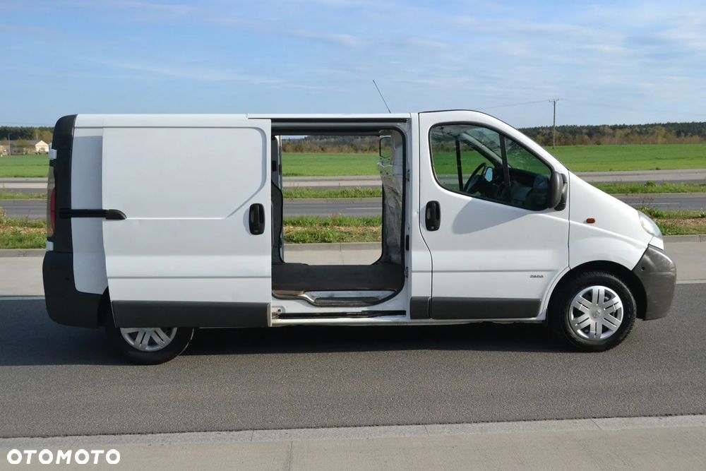 Opel Vivaro - 18