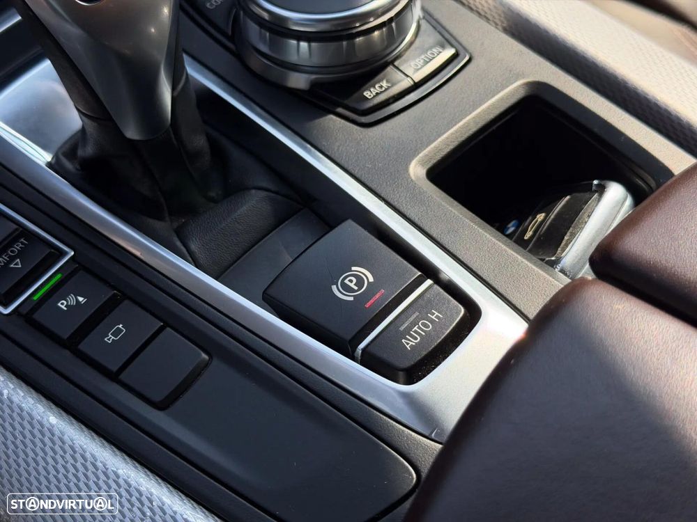 BMW X5 25 d sDrive Pack M - 32