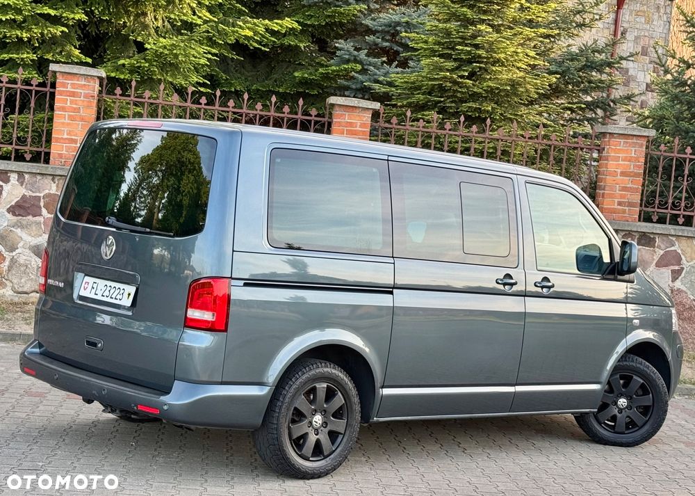 Volkswagen Multivan - 10