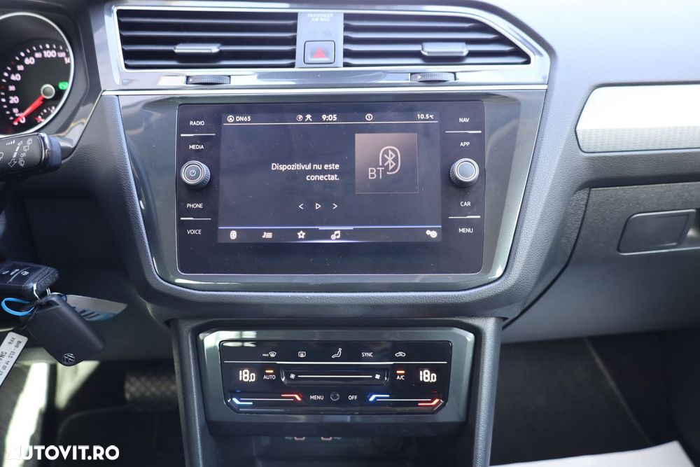 Volkswagen Tiguan - 16