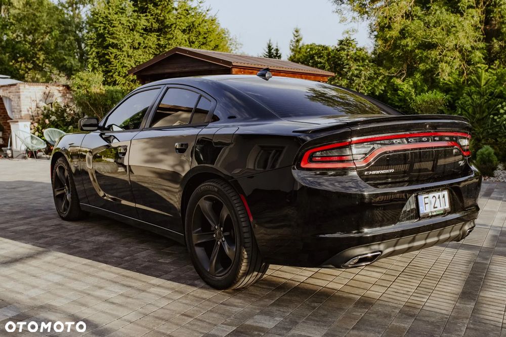 Dodge Charger - 3