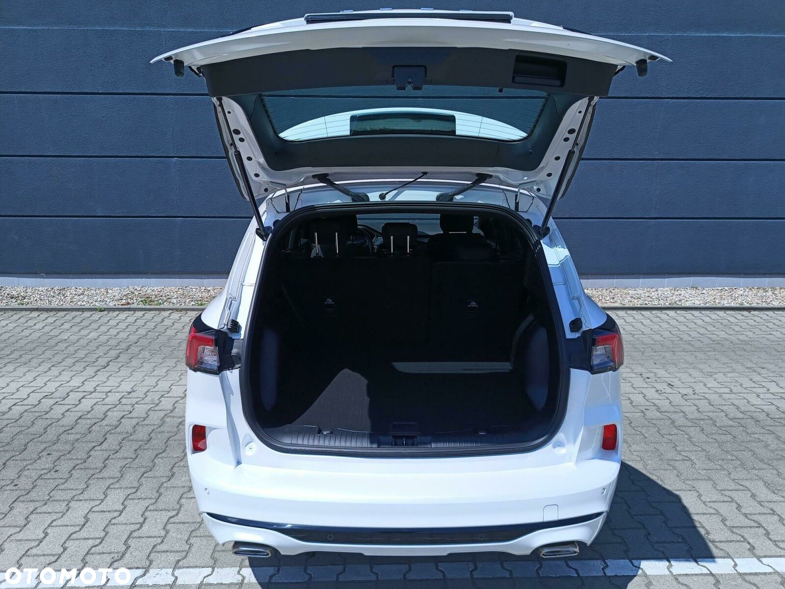 Ford Kuga 1.5 EcoBoost FWD ST-Line - 16