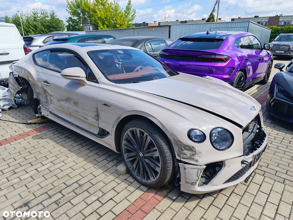 Bentley Continental GT - 16
