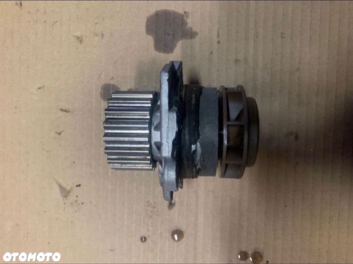 Pompa wody vw tiguan 5N lift 2.0 tdi - 1