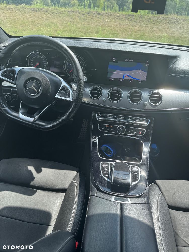 Mercedes-Benz Klasa E 220 d 9G-TRONIC AMG Line - 7