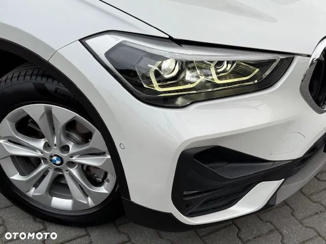 BMW X1 xDrive25e Business Edition - 3