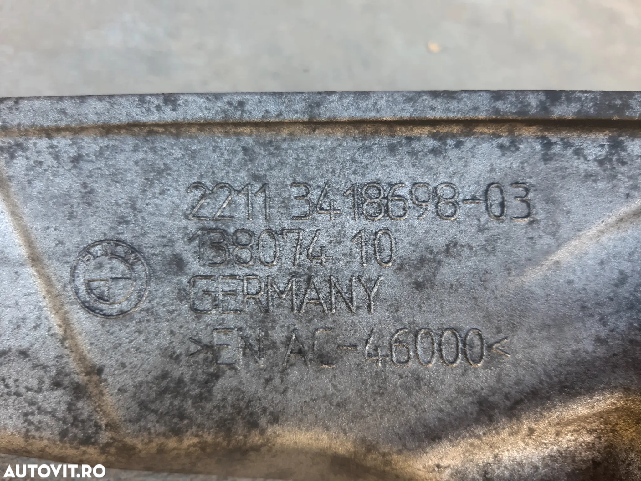 Suport motor dreapta BMW X3 2.0D / M47 cod 22113418698-03 - 2