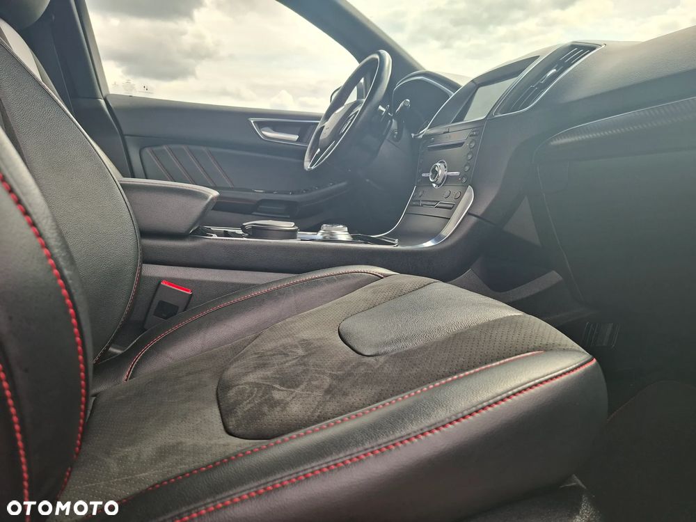 Ford Edge 2.0 EcoBlue Bi-Turbo 4x4 ST-LINE - 15