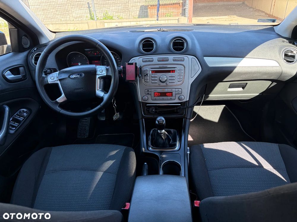 Ford Mondeo 2.0 TDCi Titanium - 13