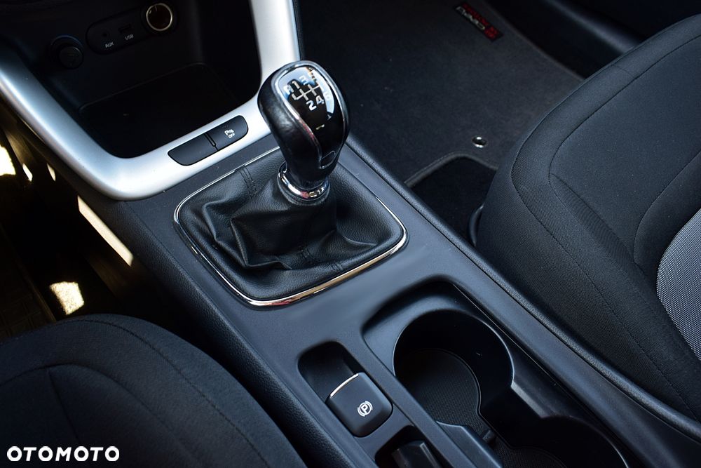 Kia Ceed - 16