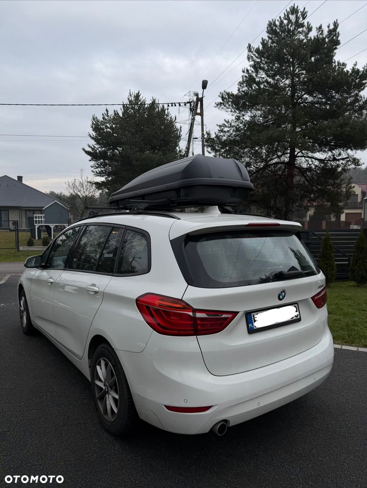BMW Seria 2 216d - 5