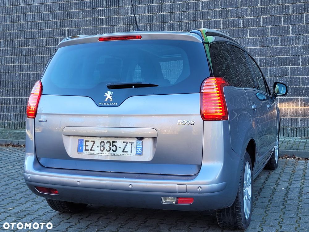Peugeot 5008 BlueHDi 150 Allure - 26