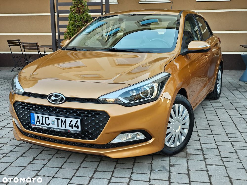 Hyundai i20 1.2 YES Gold - 1