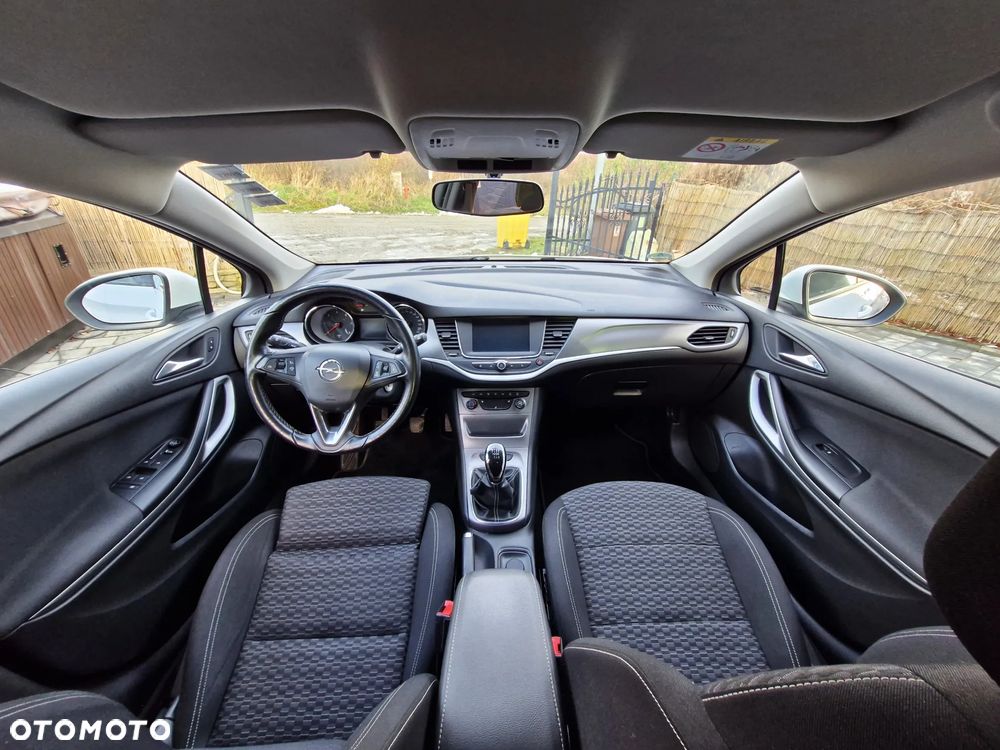 Opel Astra 1.6 CDTI Enjoy - 8