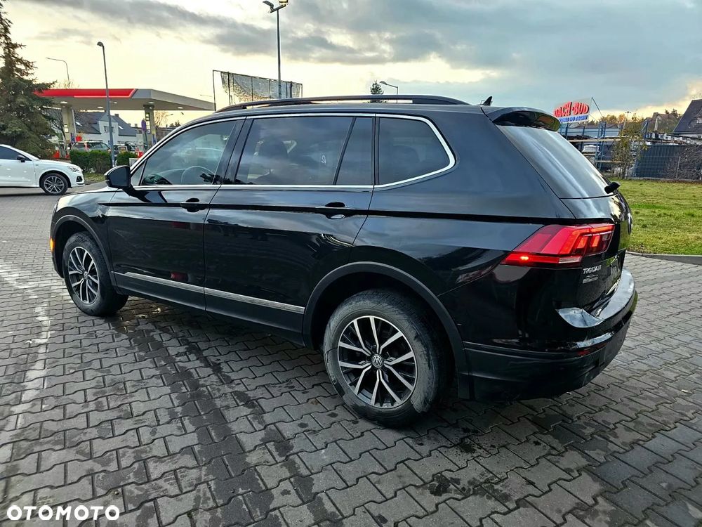 Volkswagen Tiguan Allspace 2.0 TSI 4Mot Comfortline DSG - 3