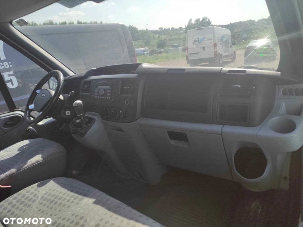 Ford Transit - 9