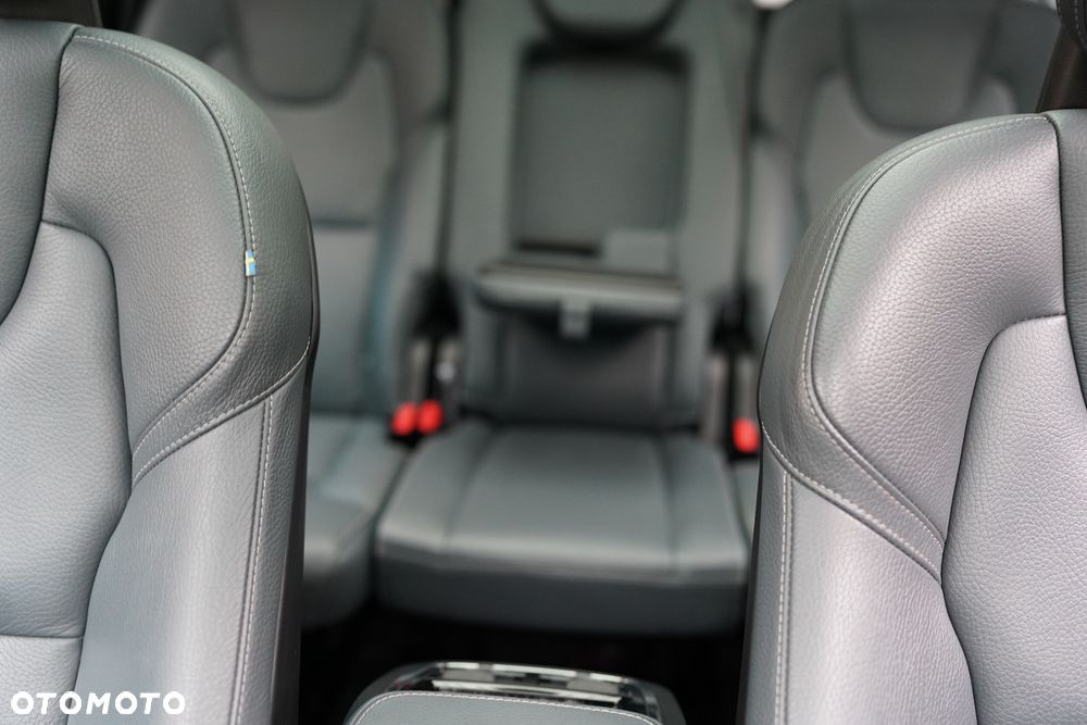 Volvo XC 90 - 24