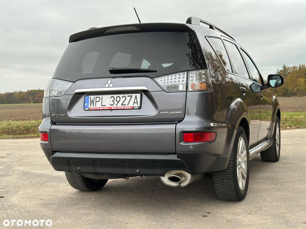 Mitsubishi Outlander 2.0 Intense + 2WD EU5 CVT - 30