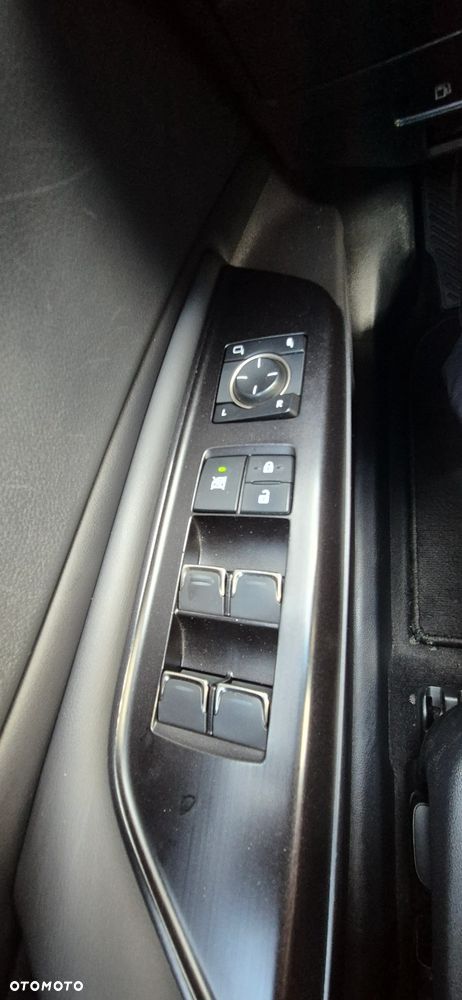 Lexus ES 300h Executive Line - 37