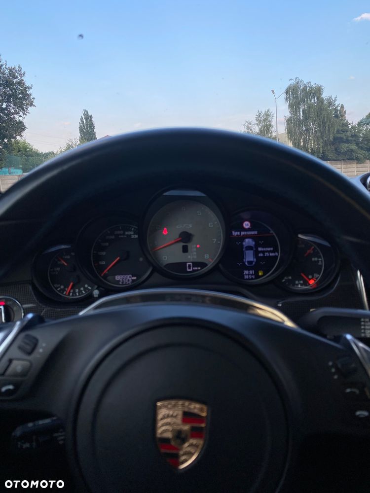 Porsche Panamera GTS PDK - 21