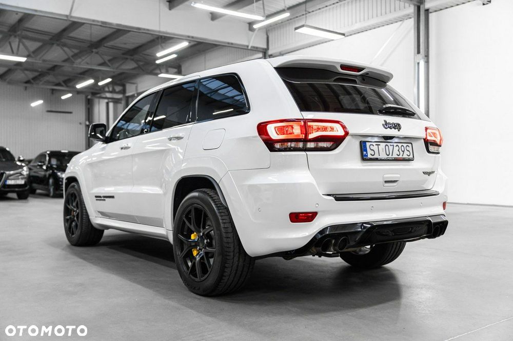 Jeep Grand Cherokee - 8