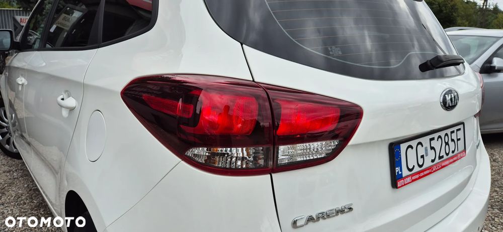 Kia Carens 1.7 CRDi 115 Fifa World Cup Edition - 29