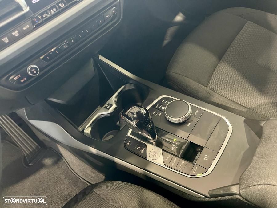 BMW 216 Gran Coupé - 14