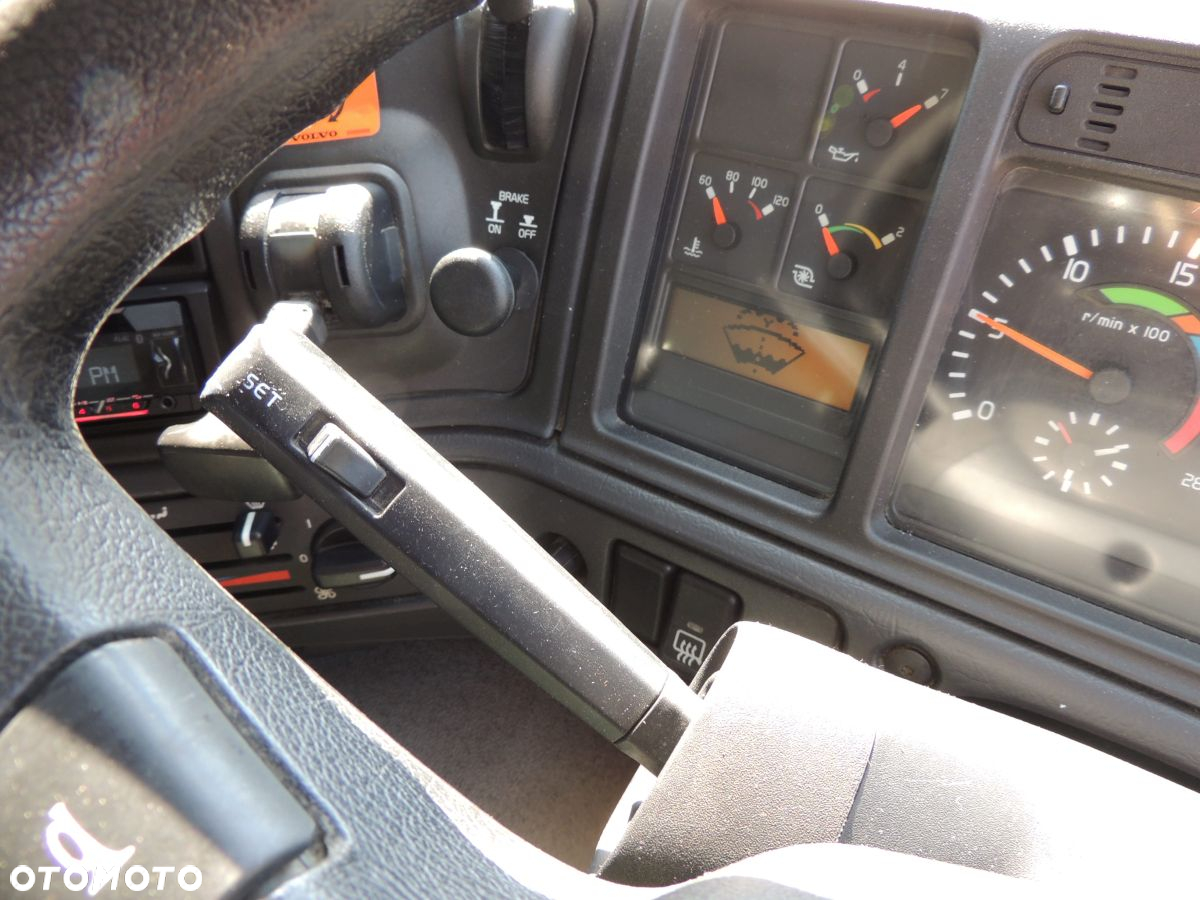 Volvo FM7 Zamiatarka, 350KM, Johnston-Beam, 2000rok - 26