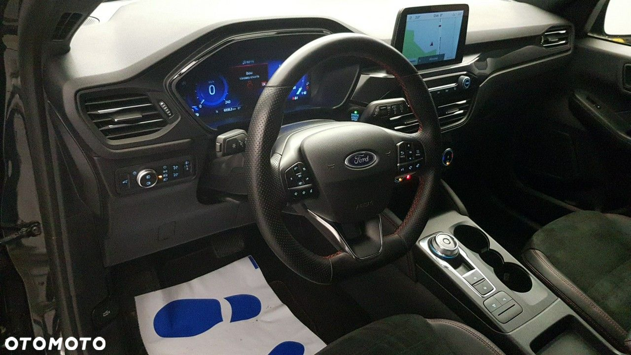 Ford Kuga - 19