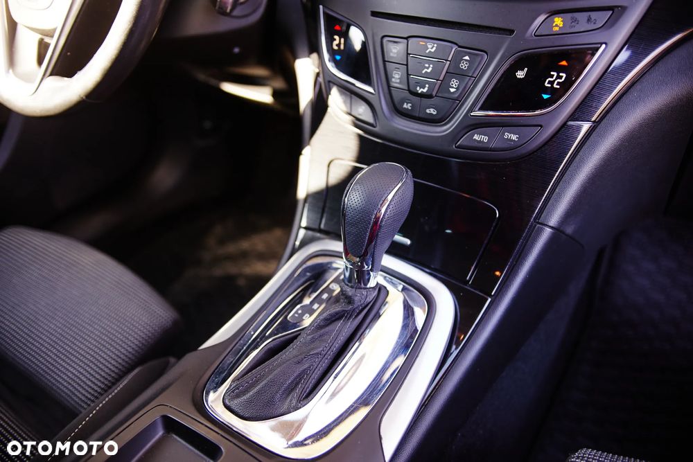 Opel Insignia 2.0 CDTI automatik Business Edition - 25