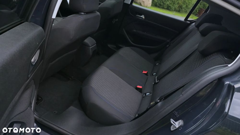 Peugeot 308 1.2 PureTech Active S&S - 26