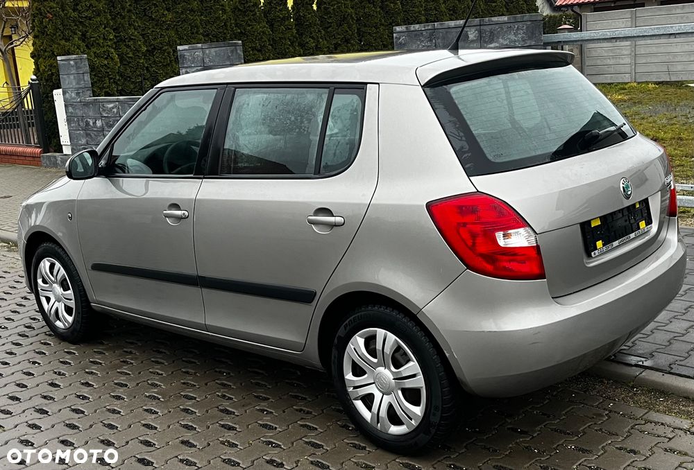 Skoda Fabia 1.2 HTP Ambition - 5