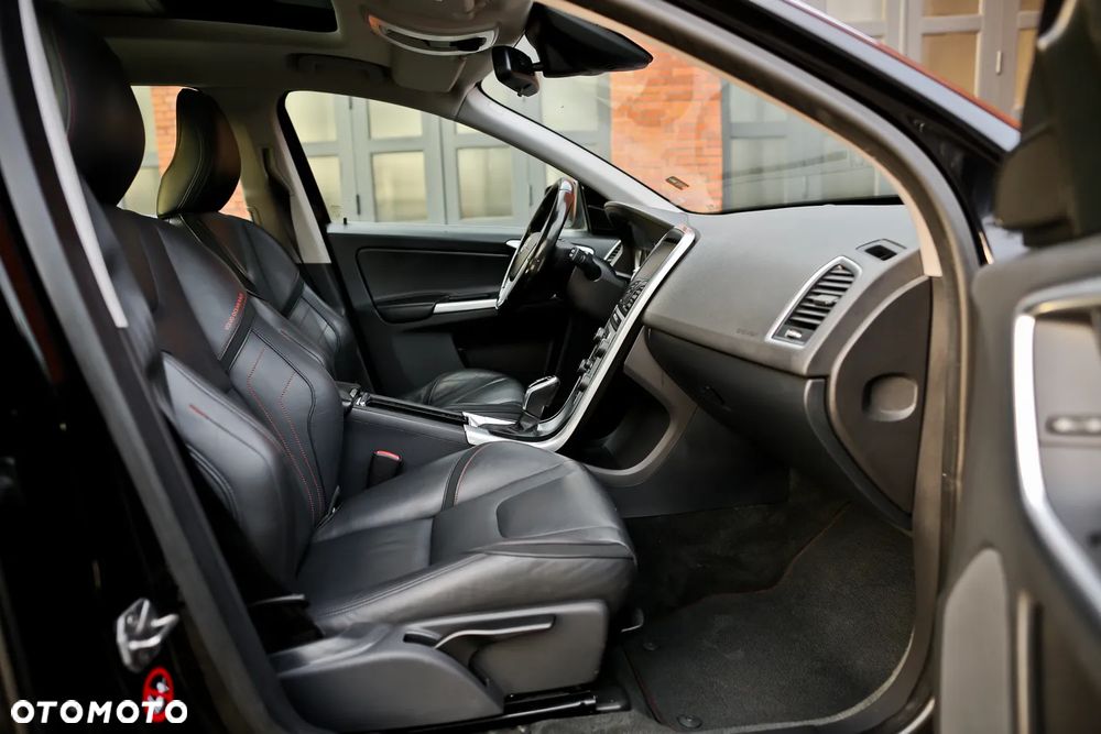 Volvo XC 60 D3 Geartronic Ocean Race - 24