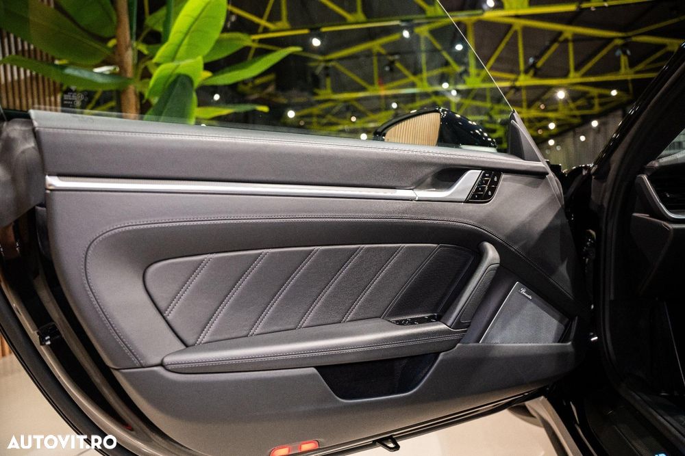 Porsche 992 TURBO S - 23