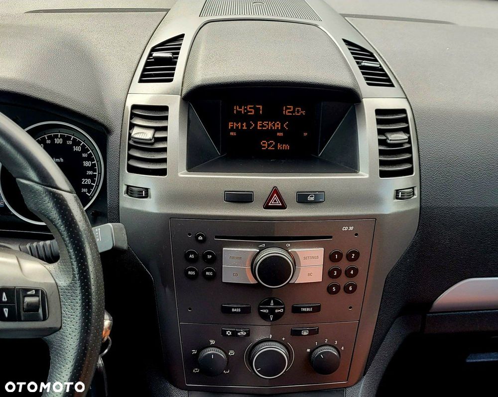 Opel Zafira 1.9 CDTI Essentia - 13