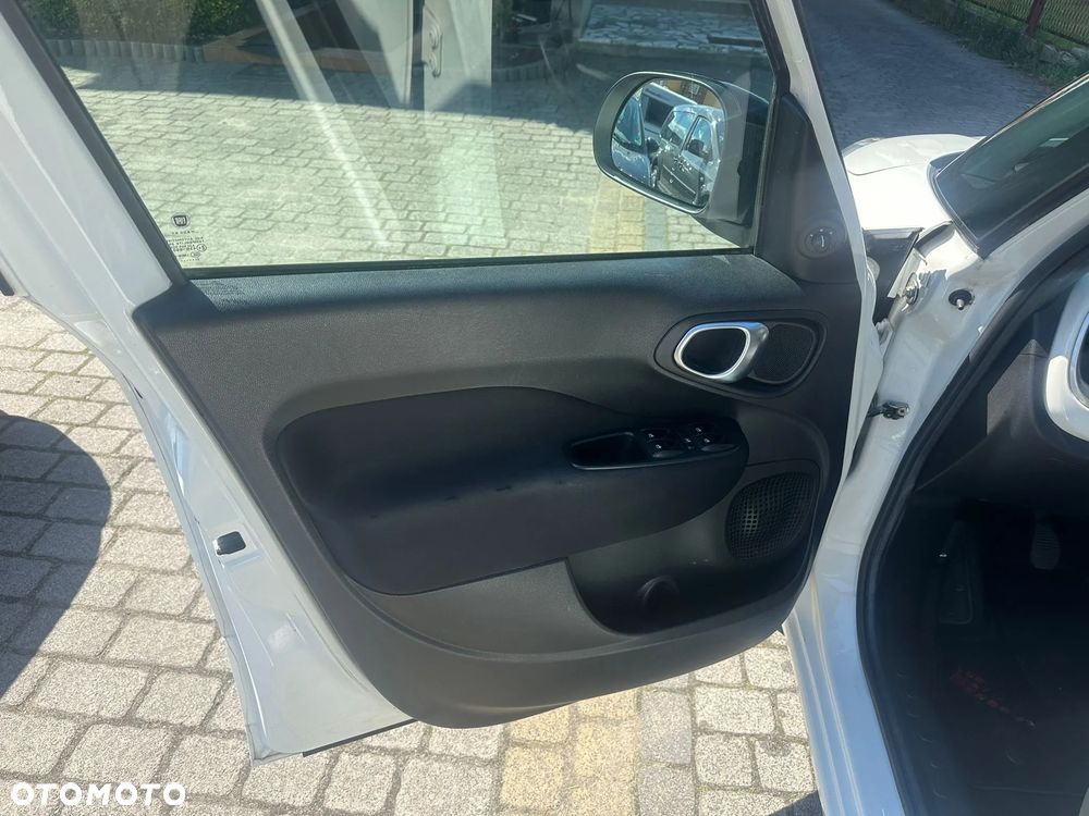 Fiat 500L 1.4 16V Opening Edition - 16