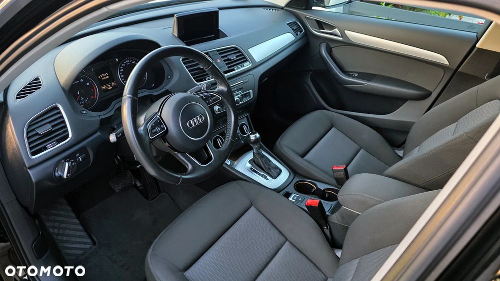 Audi Q3 - 22