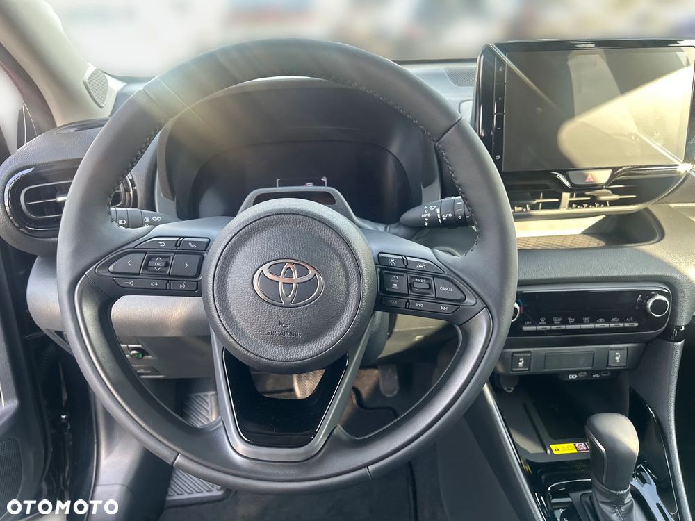 Toyota Yaris Hybrid 1.5 Style - 19