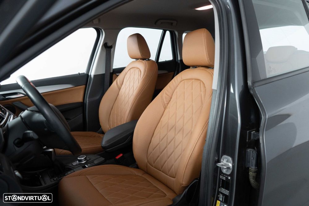 BMW X1 25 e xDrive Corporate Edition - 10