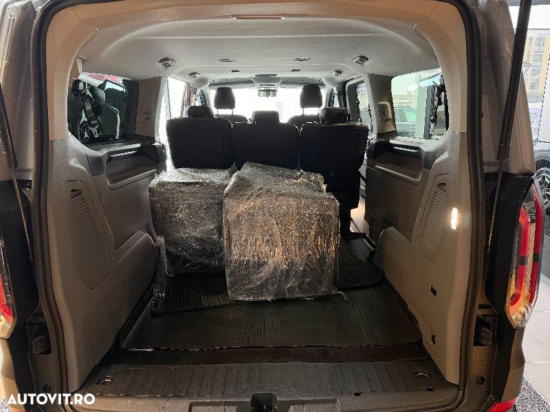 Ford Tourneo Custom - 15