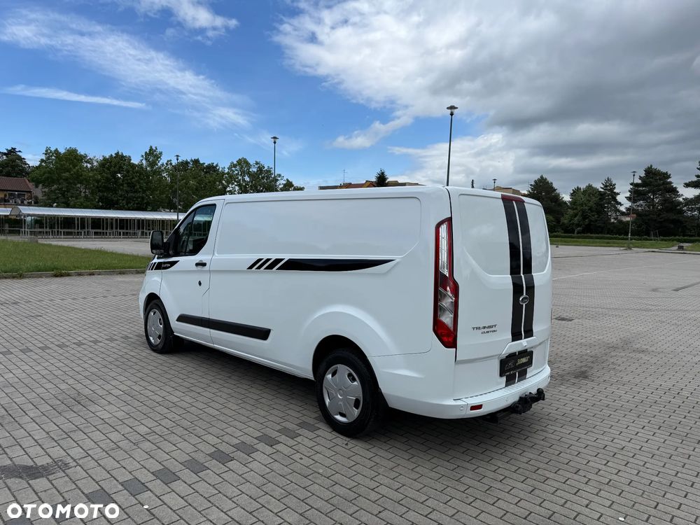 Ford TRANSIT CUSTOM - 6
